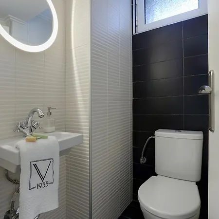 V1935 Luxurious אתונה